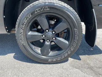 2019 Ram 1500 Classic - image 6