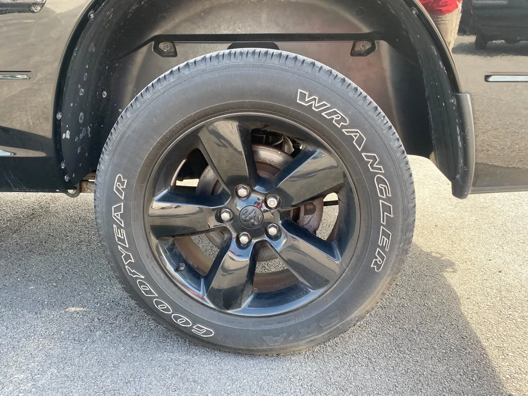 2023 Ram 1500 Classic Express 4x4, photo 7