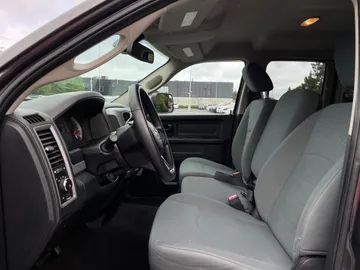 2017 Ram 1500 - image 3