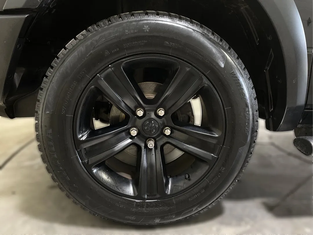 2022 Ram 1500 Classic Warlock Quad Cab 4x4, photo 5