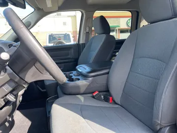 2023 Ram 1500 Classic - image 3