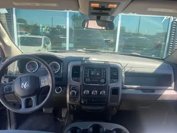 2018 Ram 1500 - image 9