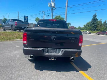 2018 Ram 1500 - image 6