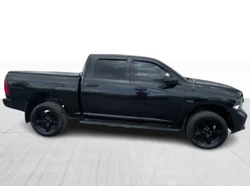 2018 Ram 1500 - image 2