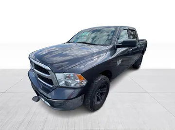 2019 Ram 1500 Classic - image 3