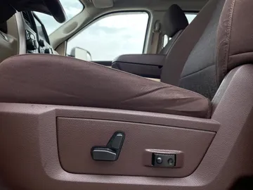 2019 Ram 1500 Classic - image 22