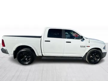 2018 Ram 1500 - image 2