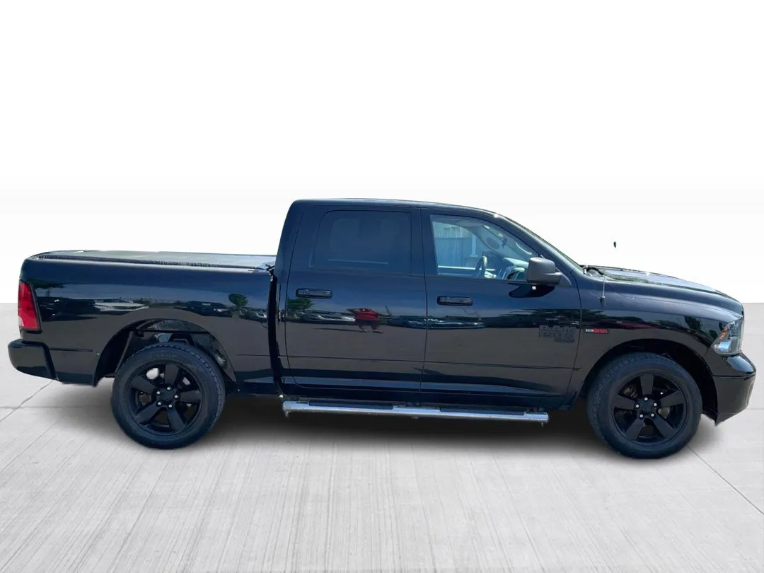 2019 Ram 1500 Classic — photo 2