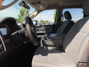 2019 Ram 1500 Classic - image 3
