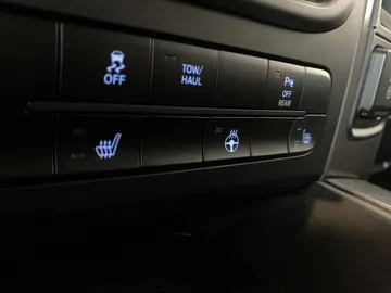 2023 Ram 1500 Classic - image 24