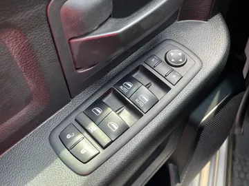 2018 Ram 1500 - image 20