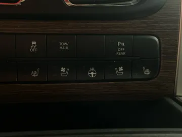 2016 Ram 1500 - image 25