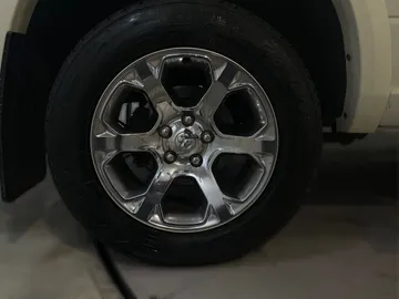 2016 Ram 1500 - image 16
