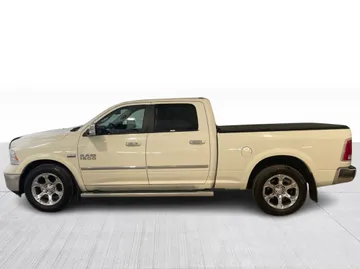 2016 Ram 1500 - image 4