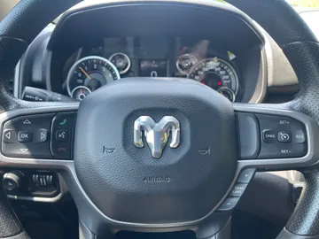2019 Ram 1500 - image 16
