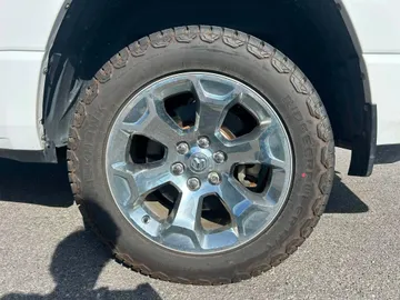 2021 Ram 1500 - image 7