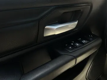 2019 Ram 1500 - image 22