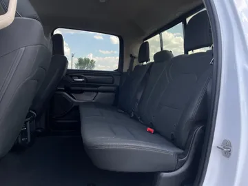 2019 Ram 1500 - image 14