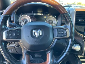 2020 Ram 1500 - image 19