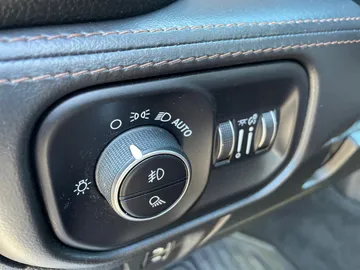 2020 Ram 1500 - image 20