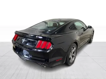 2017 Ford Mustang - image 13