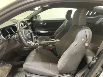 2017 Ford Mustang - image 3