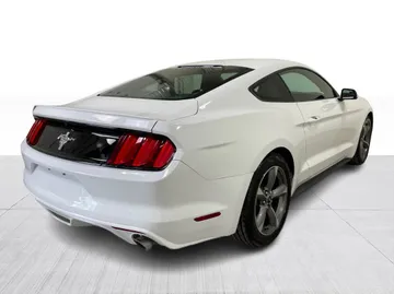 2017 Ford Mustang - image 13