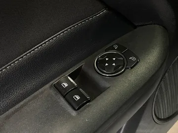 2017 Ford Mustang - image 19