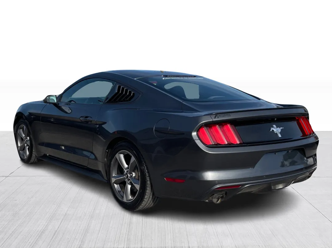 2017 Ford Mustang V6, photo 9