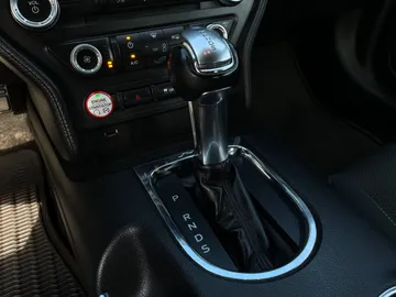 2017 Ford Mustang - image 22