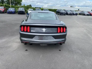 2017 Ford Mustang - image 6