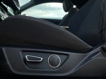 2017 Ford Mustang - image 20
