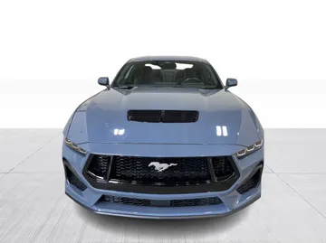 2025 Ford Mustang - image 8