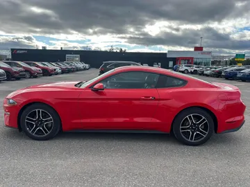 2019 Ford Mustang - image 6
