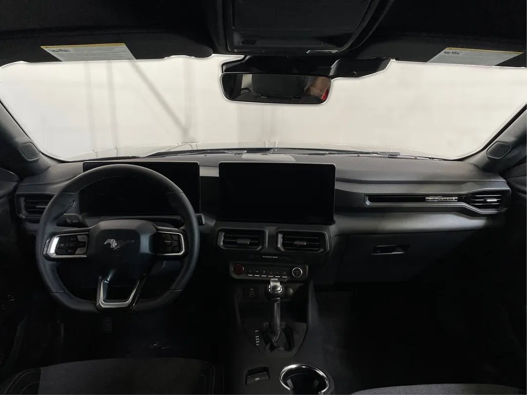 2026 Ford Mustang — photo 4