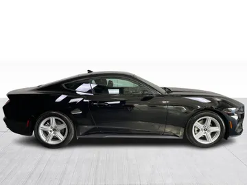 2026 Ford Mustang - image 2
