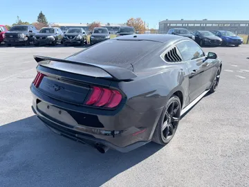 2018 Ford Mustang - image 6