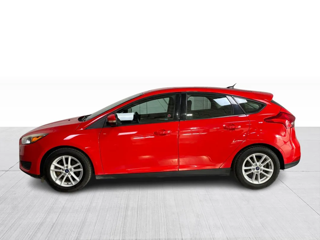 2017 Ford Focus — photo 8