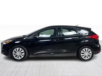 2018 Ford Focus - image 9