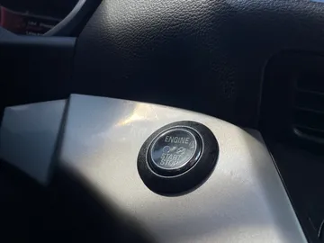 2016 Ford C-Max Energi - image 20