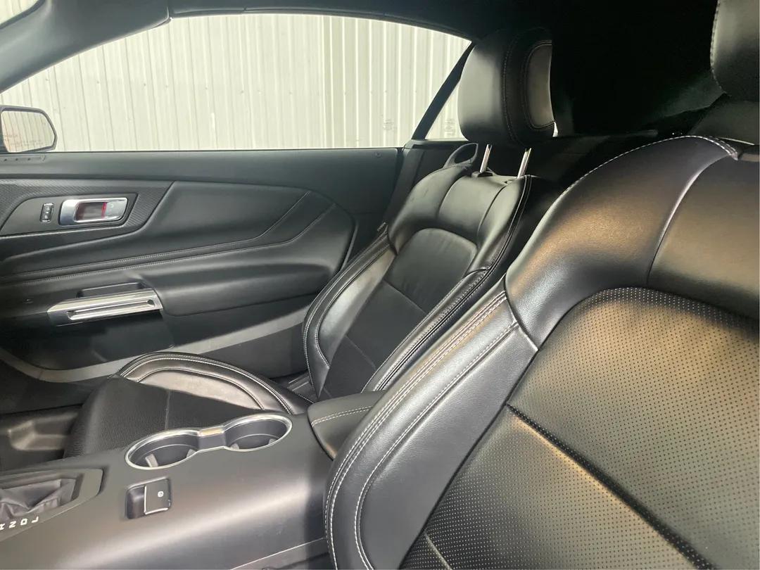 2024 Ford Mustang — photo 3