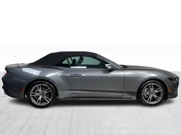 2025 Ford Mustang - image 9