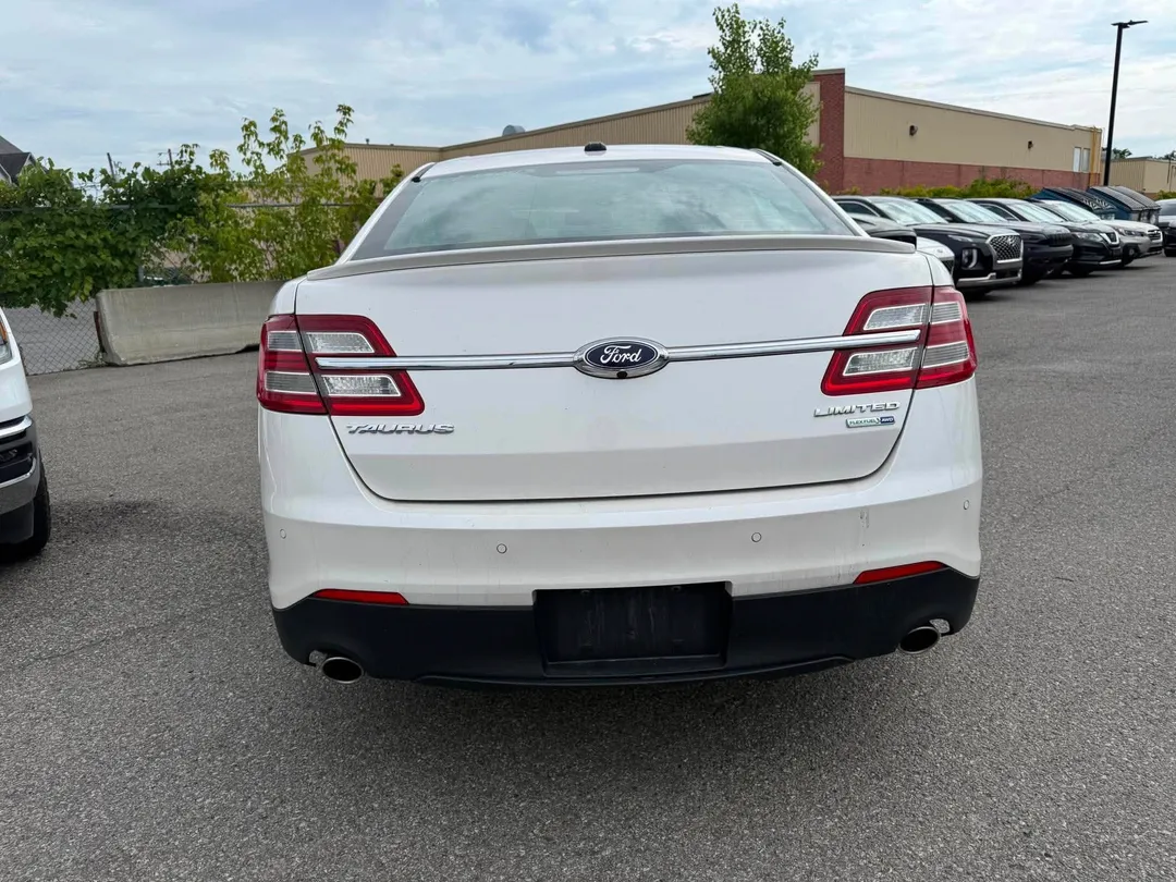 2017 Ford Taurus for sale - photo 4