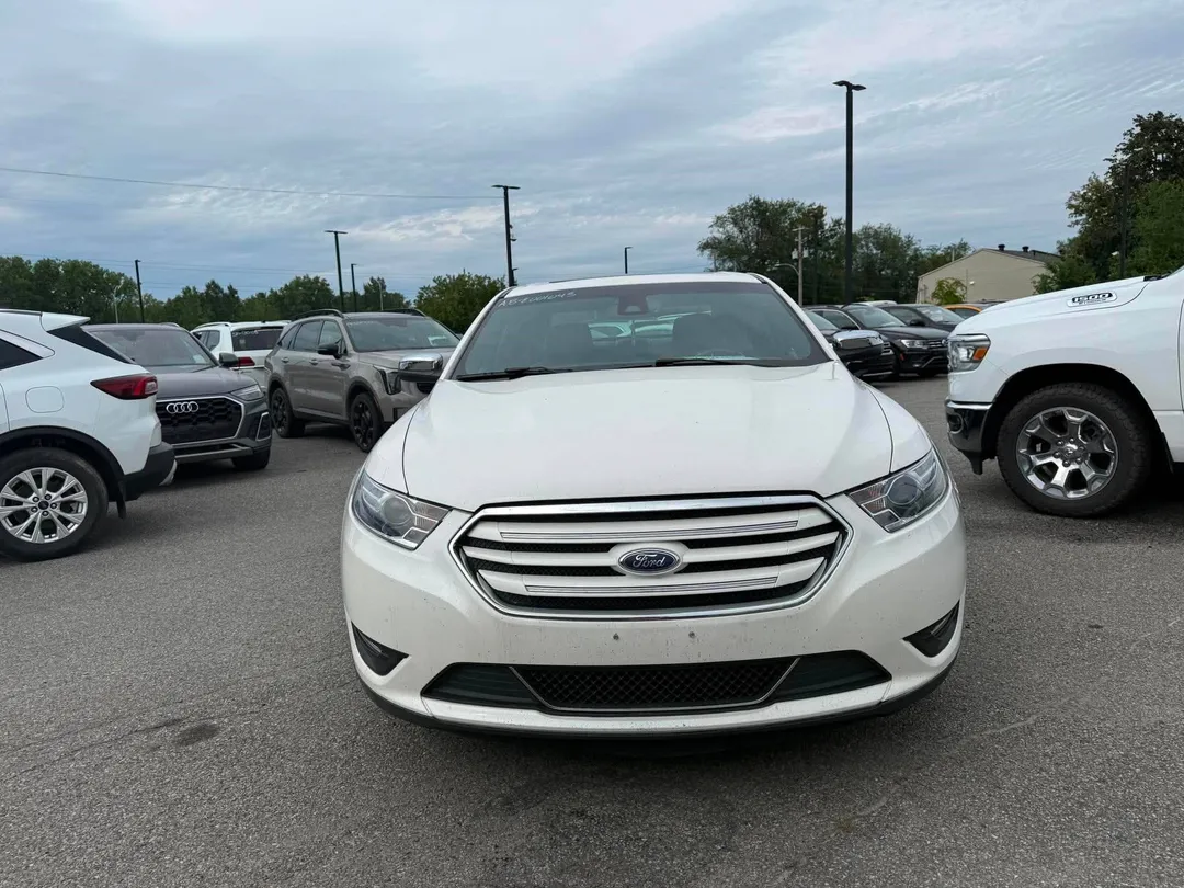 2017 Ford Taurus for sale - photo 2