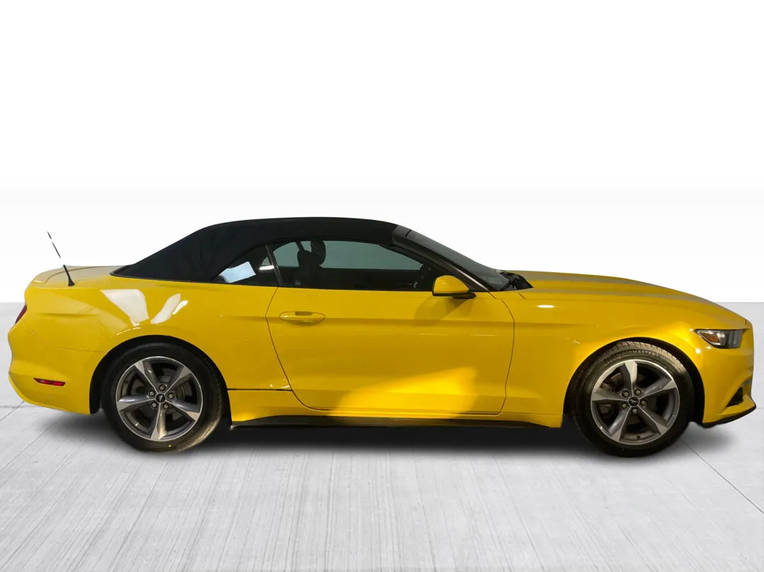 2017 Ford Mustang — photo 2