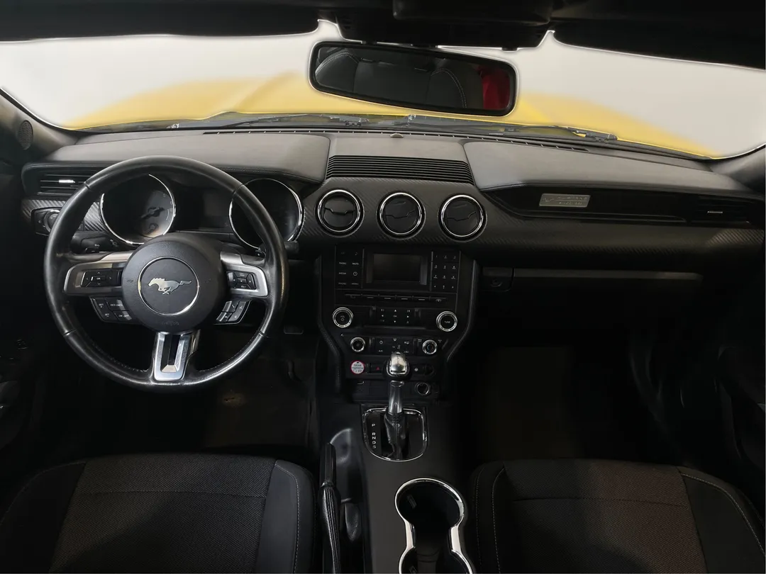 2017 Ford Mustang — photo 4