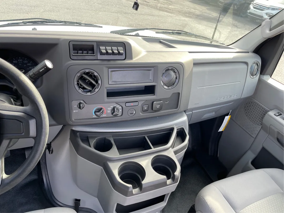 Ford E-Series Cutaway 2027 à vendre - photo 4