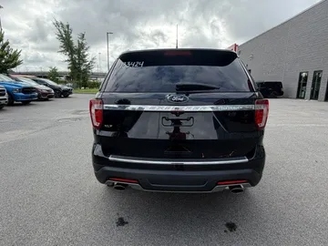 2018 Ford Explorer - image 6