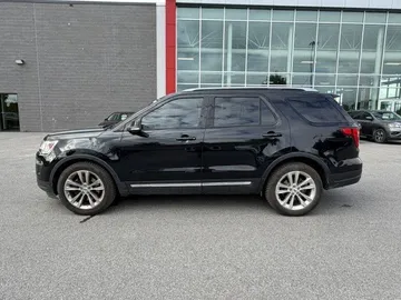 2018 Ford Explorer - image 4