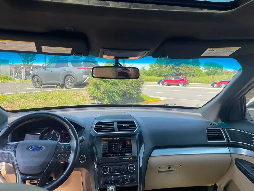 2016 Ford Explorer — photo 8